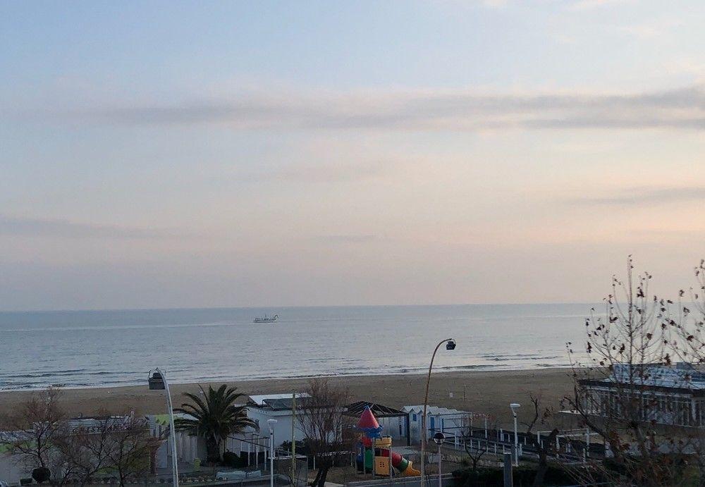 Hotel Los Angeles - Fronte Mare 里乔内 外观 照片