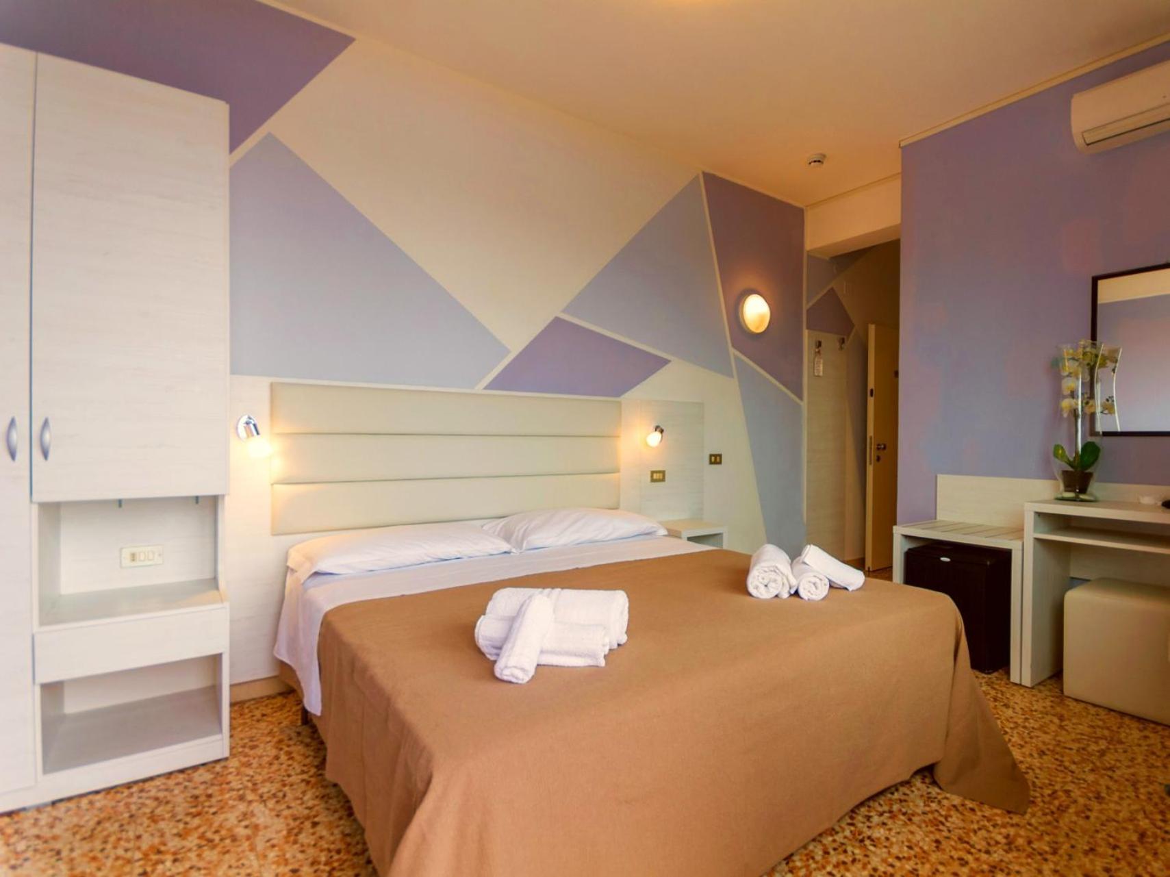 Hotel Los Angeles - Fronte Mare 里乔内 外观 照片